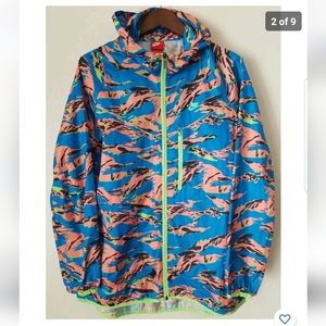 Nike Women's Packable Full Zip Camouflage Trail Running Jacket 546390-455 Size L